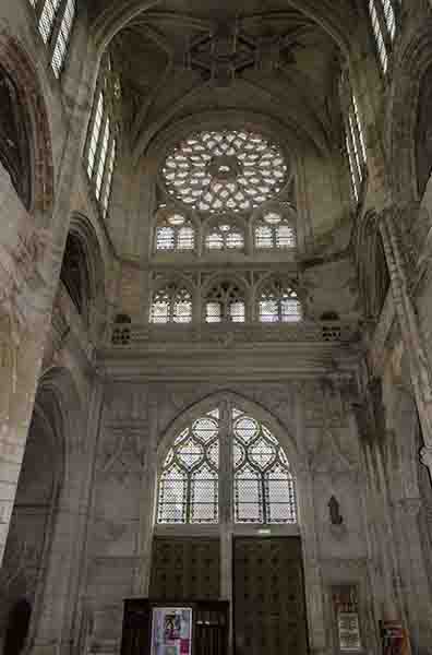 Francia - Senlis 22 - catedral de Notre Dame de Senlis.jpg